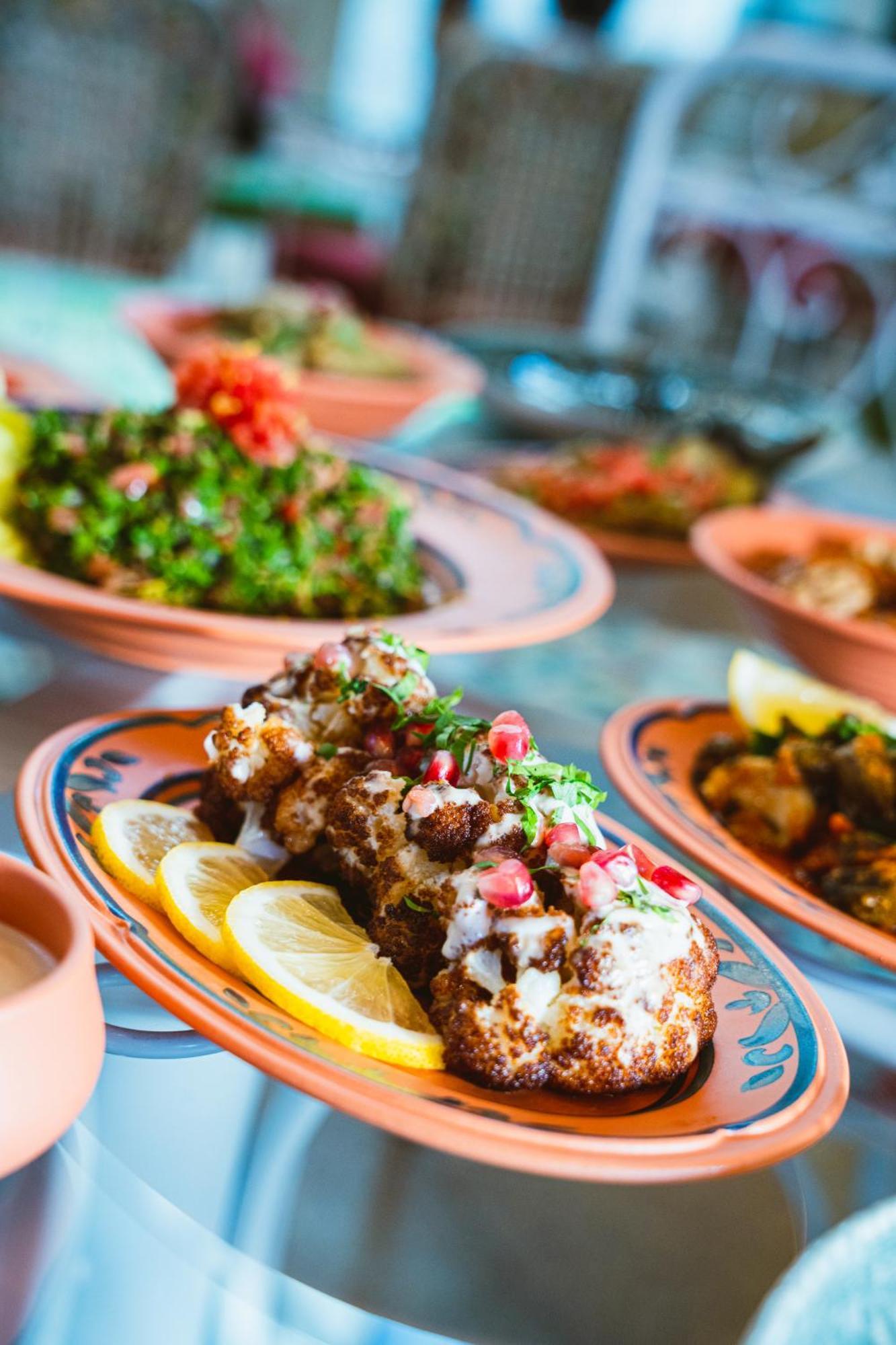 Millennium Place Dauhá Exteriér fotografie Lebanese cuisine